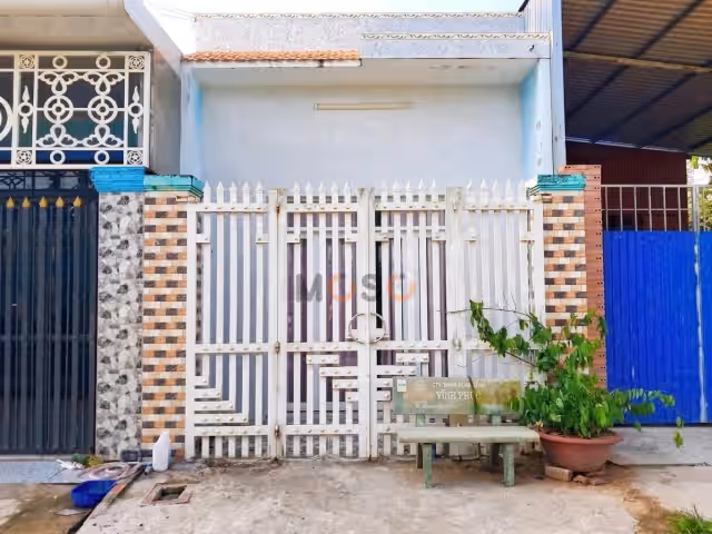 Bán nhà hẻm Huỳnh Châu Sổ Thành phố Tân An, Long An – 2 phòng ngủ, giá 1.4 tỷ